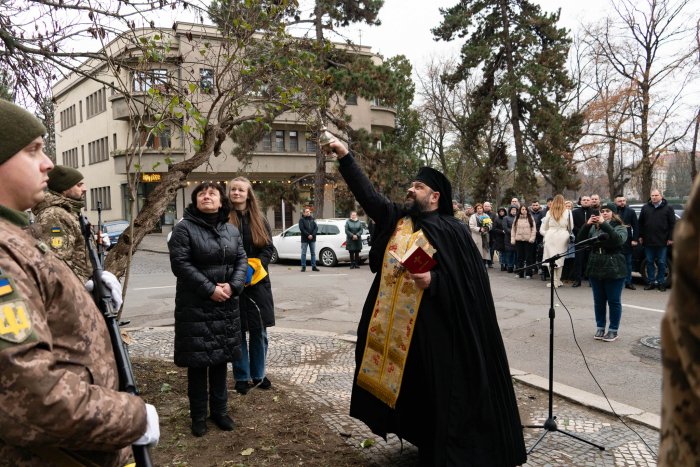 В Ужгороді відкрили меморіальну дошку на честь полеглого Героя Сергія Кузнєва