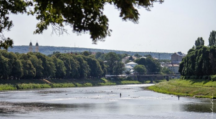 В Ужгороді заборонили купання та катання на човнах й плавзасобах в межах міста
