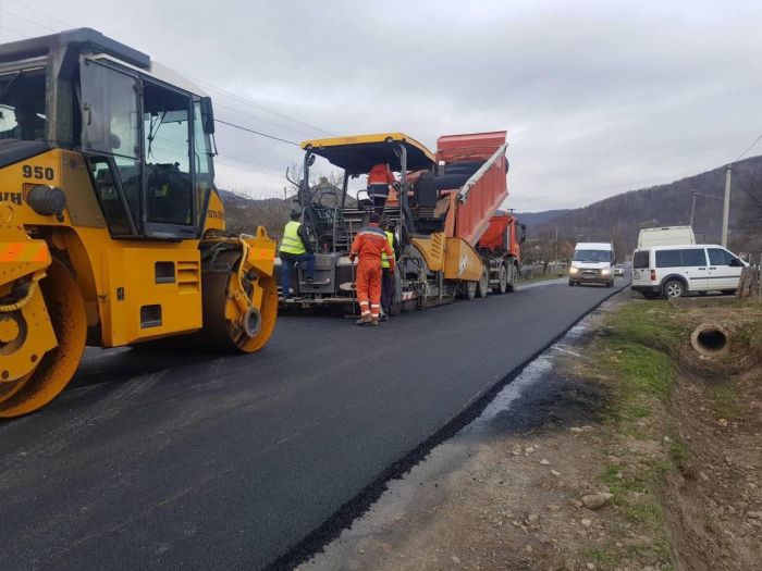 Попри відсутність державного фінансування на Закарпатті упродовж року активно ремонтували дороги місцевого значення – Мирослав Білецький