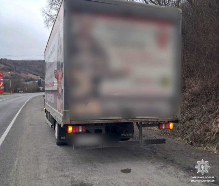 На Воловеччині виявили водія, який перевозив підакцизні товари із невідповідними документами